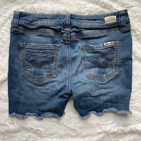 Seven7 Hi-Rise Distressed Denim Short - Women’s 8 - Picture 2 of 6